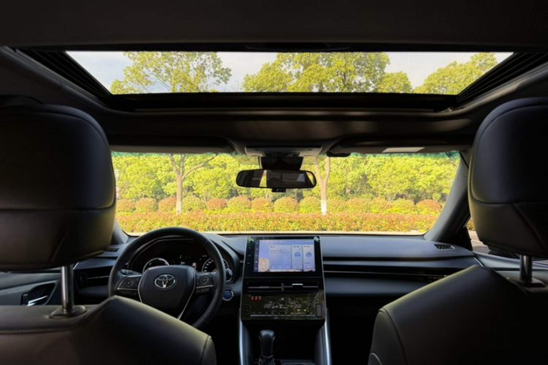 Used Toyota Avalon 2022 Dual-Engine 2.5L Luxury Edition Headliner