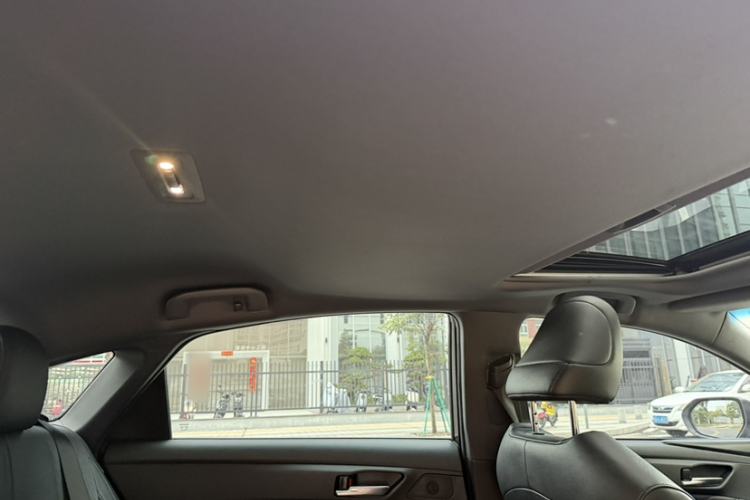 Used Toyota Avalon 2022 Dual-Engine 2.5L Luxury Edition Headliner