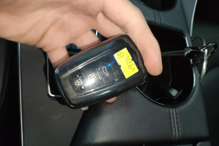 Used Toyota Avalon 2022 2.0L XLE Premium Edition Interior 1