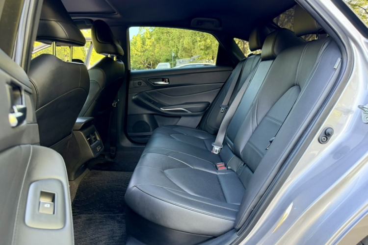 Used Toyota Avalon 2022 Dual-Engine 2.5L Luxury Edition Interior 1