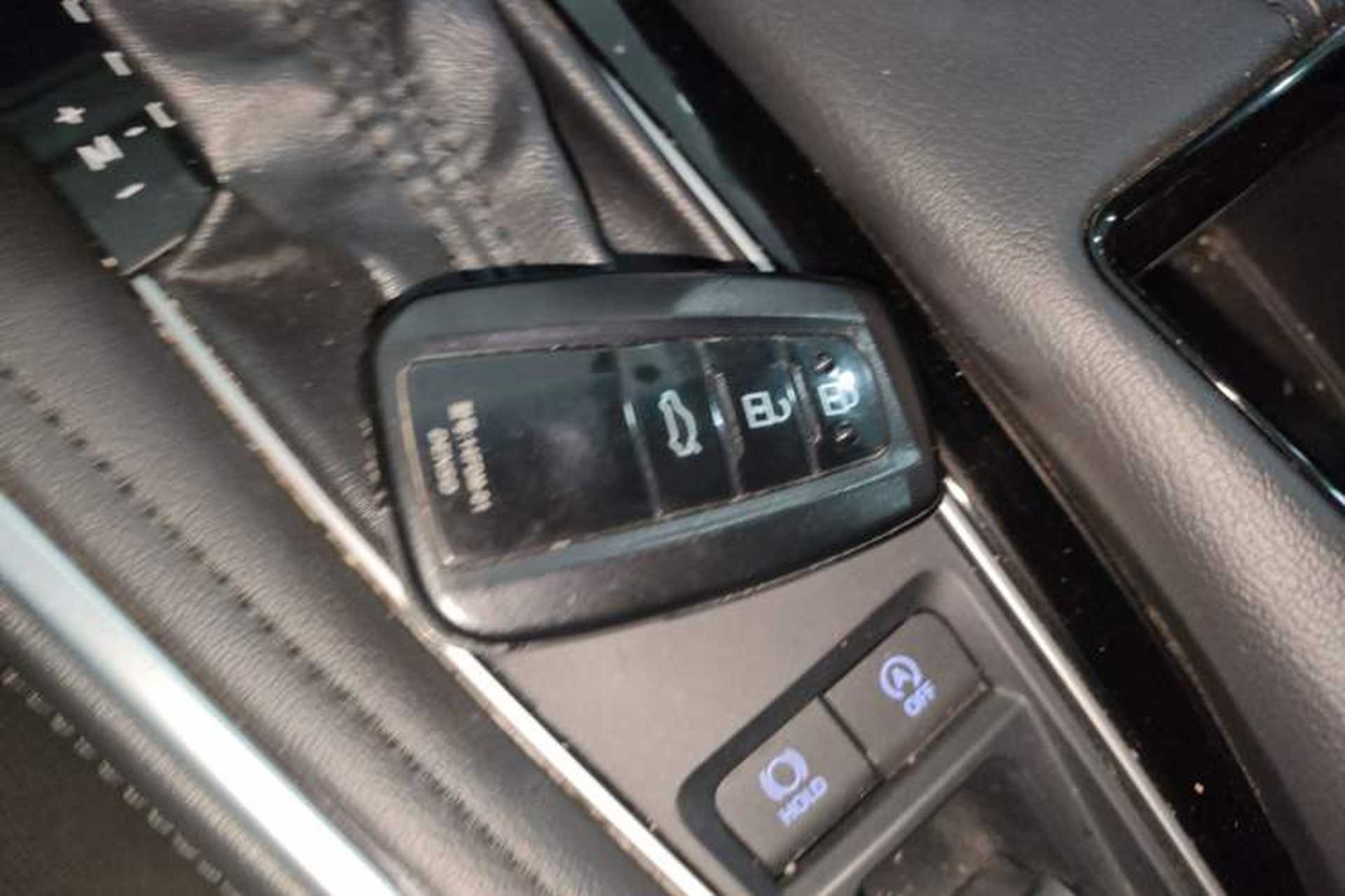 Used Toyota Avalon 2022 2.0L Luxury Edition Interior 1