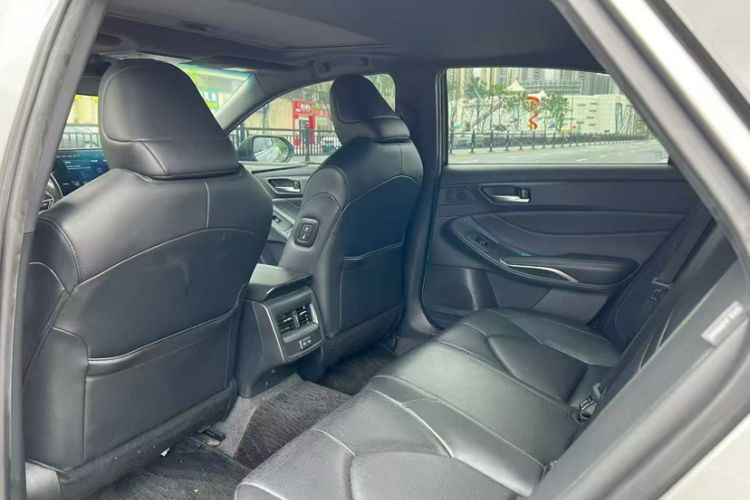 Used Toyota Avalon 2022 2.0L Luxury Edition Interior 2
