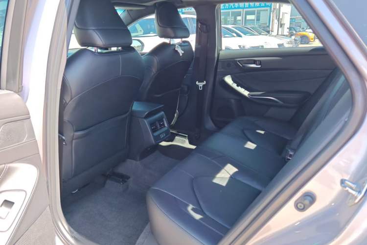 Used Toyota Avalon 2022 2.5L Luxury Edition Interior 2