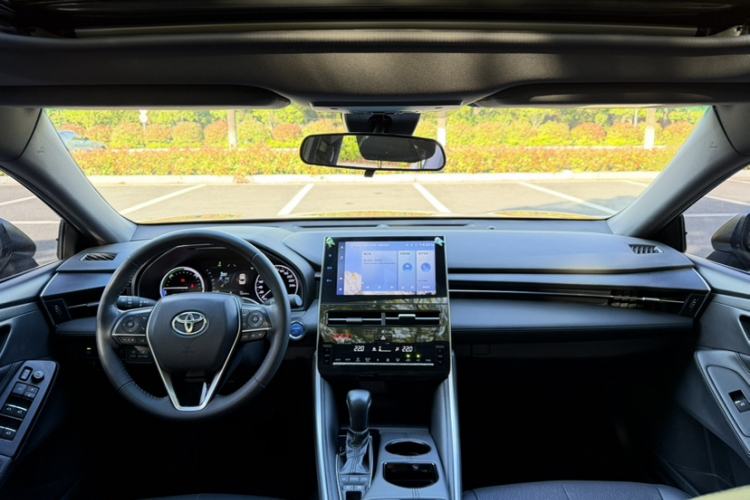 Used Toyota Avalon 2022 Dual-Engine 2.5L Luxury Edition Interior 3