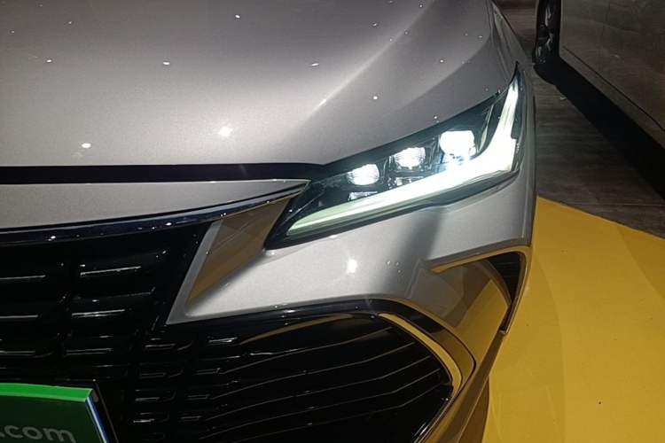 Used Toyota Avalon 2022 Dual-Engine 2.5L Luxury Edition Left Front Headlight