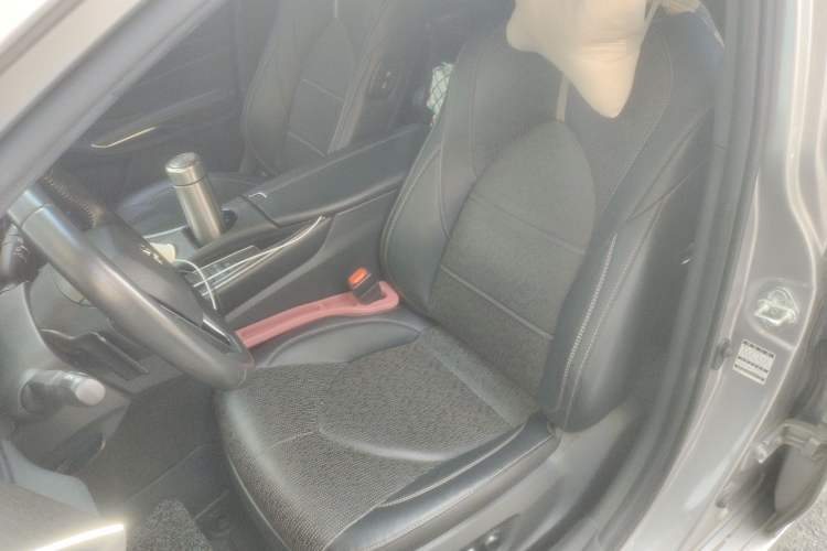 Used Toyota Avalon 2022 2.5L Luxury Edition Left Front Seat