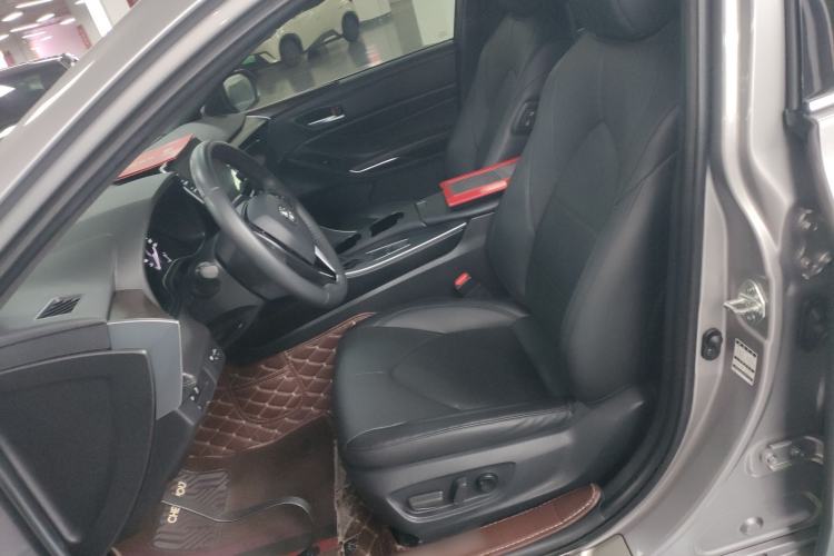 Used Toyota Avalon 2022 2.0L XLE Premium Edition Left Front Seat