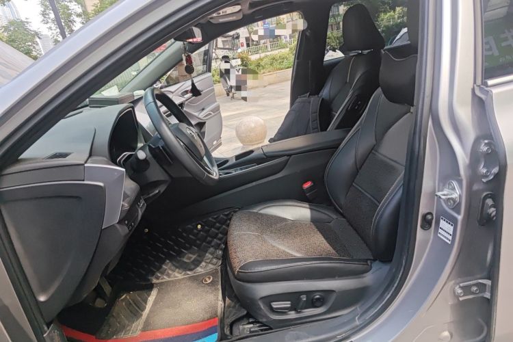 Used Toyota Avalon 2022 2.5L Luxury Edition Left Front Seat