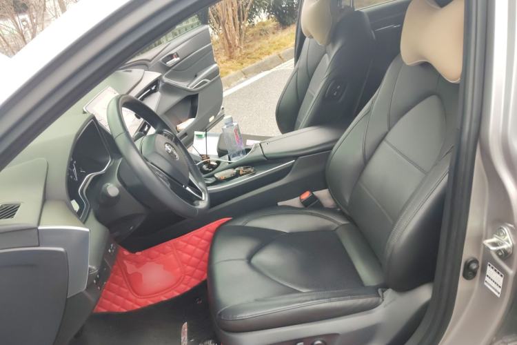 Used Toyota Avalon 2022 2.0L Luxury Edition Left Front Seat