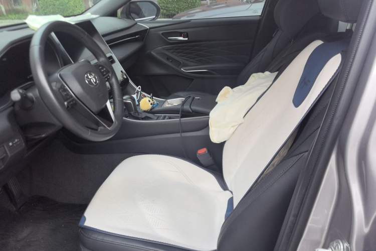 Used Toyota Avalon 2022 Dual-Engine 2.5L XLE Premium Edition Left Front Seat