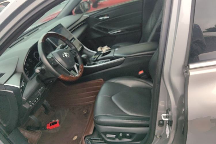 Used Toyota Avalon 2022 2.0L Luxury Edition Left Front Seat