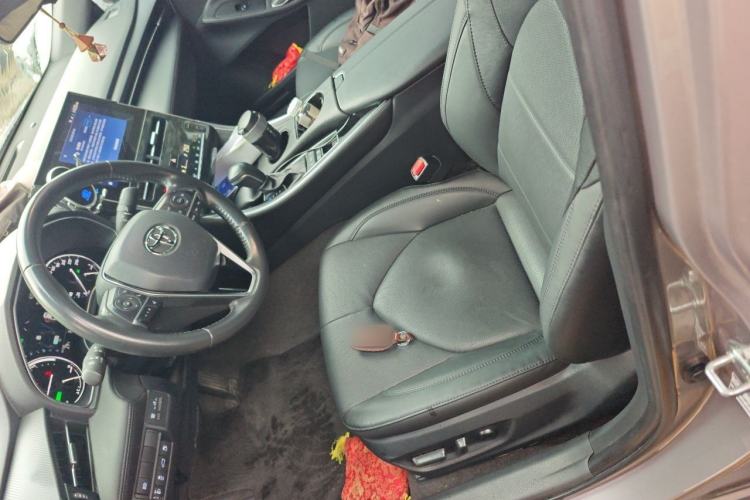 Used Toyota Avalon 2022 Dual-Engine 2.5L Luxury Edition Left Front Seat