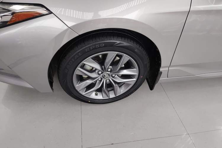 Used Toyota Avalon 2022 2.5L Ambition Edition Left Front Wheel Hub