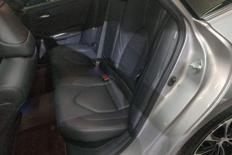 Used Toyota Avalon 2022 Dual-Engine 2.5L Luxury Edition Left Rear Seat