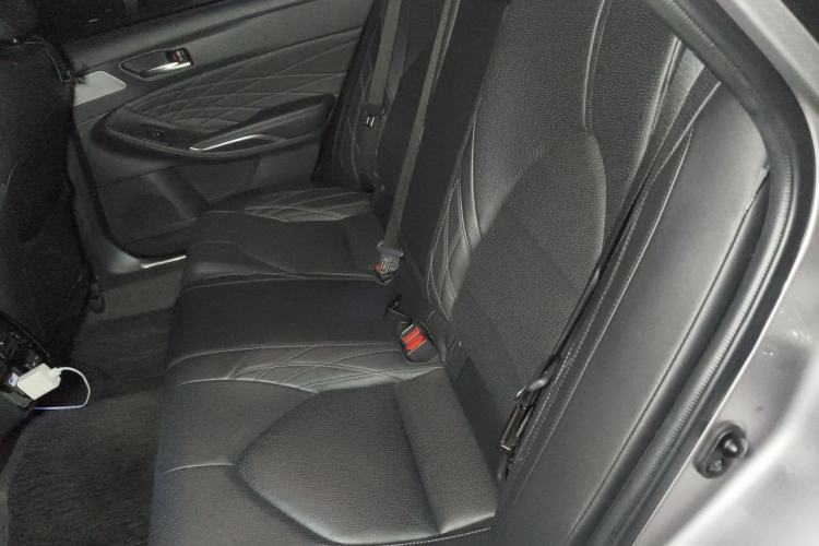Used Toyota Avalon 2022 2.5L Touring Premium Edition Left Rear Seat