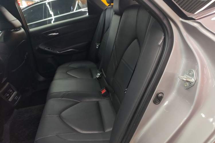 Used Toyota Avalon 2022 2.0L Luxury Edition Left Rear Seat