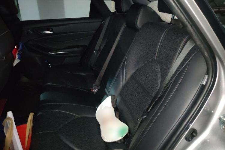Used Toyota Avalon 2022 Dual-Engine 2.5L Luxury Edition Left Rear Seat