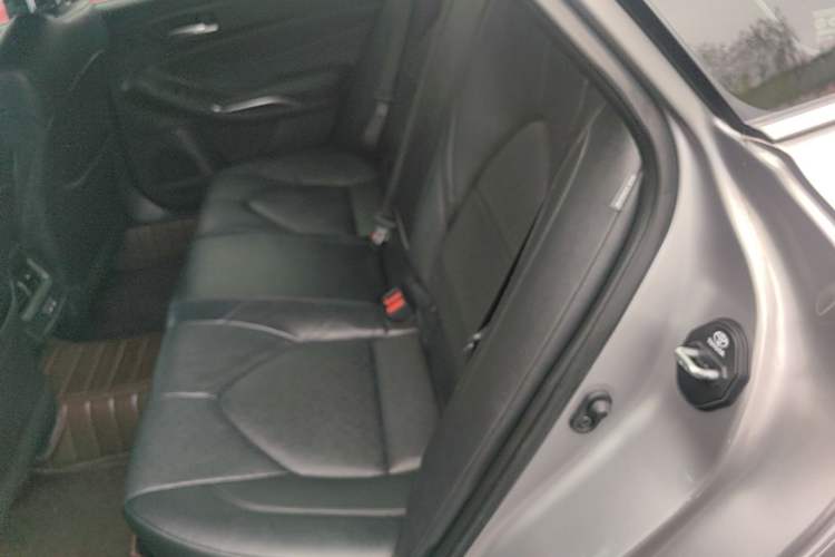 Used Toyota Avalon 2022 2.0L Luxury Edition Left Rear Seat