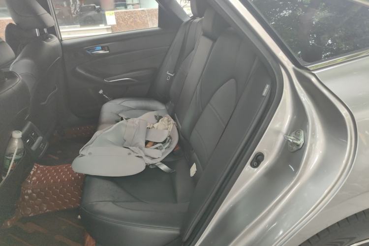 Used Toyota Avalon 2022 2.0L Luxury Edition Left Rear Seat