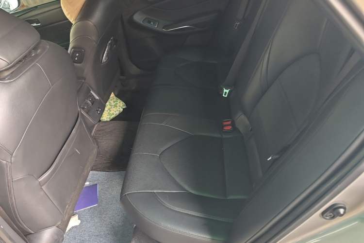 Used Toyota Avalon 2022 Dual-Engine 2.5L Luxury Edition Left Rear Seat