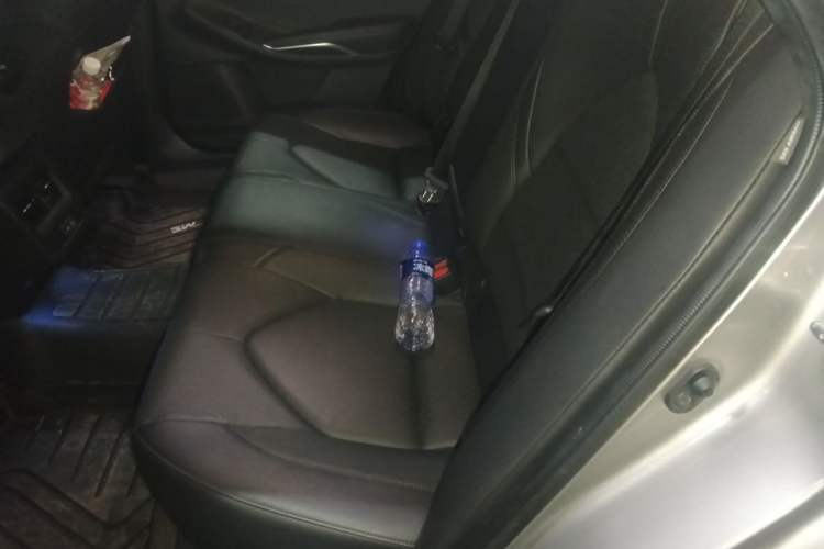 Used Toyota Avalon 2022 2.5L Luxury Edition Left Rear Seat
