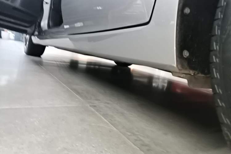 Used Toyota Avalon 2022 2.0L Ambition Edition Left Side Sill