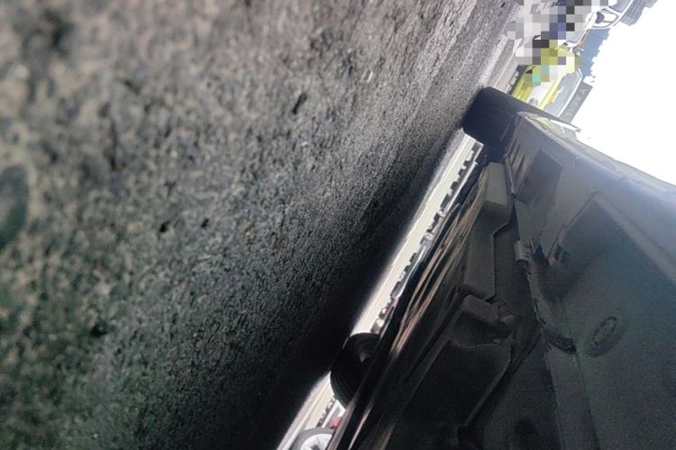Used Toyota Avalon 2022 2.0L Luxury Edition Left Side Sill