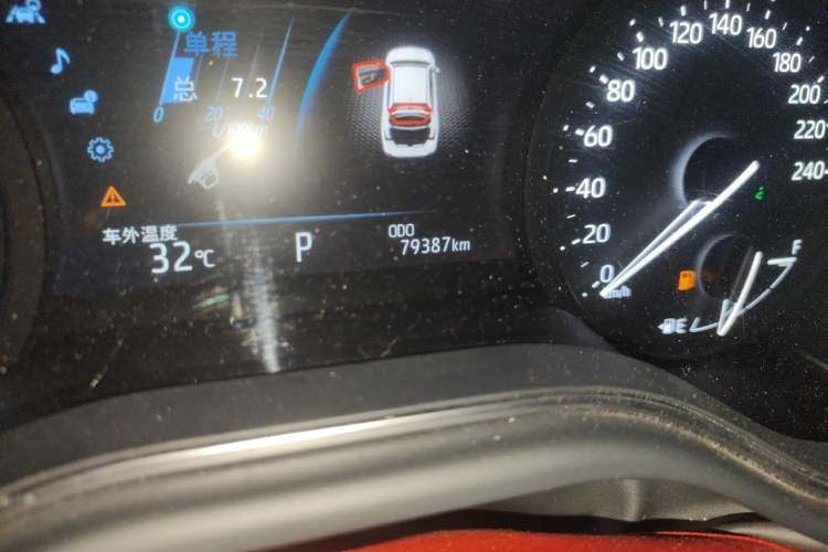 Used Toyota Avalon 2022 2.5L Luxury Edition Odometer Close Up