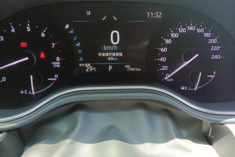 Used Toyota Avalon 2022 2.5L Luxury Edition Odometer Close Up