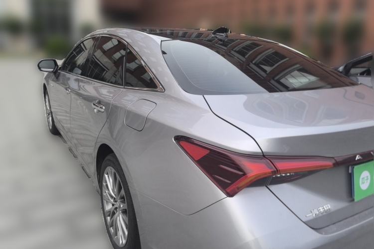 Used Toyota Avalon 2022 Dual-Engine 2.5L XLE Premium Edition Rear Left 45 Deg