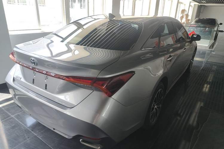 Used Toyota Avalon 2022 2.0L Luxury Edition Rear Right 45 Deg
