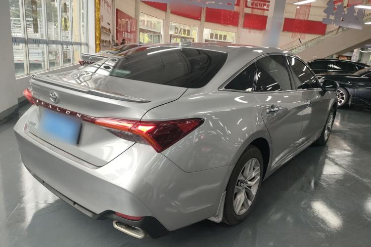 Used Toyota Avalon 2022 2.0L XLE Premium Edition Rear Right 45 Deg