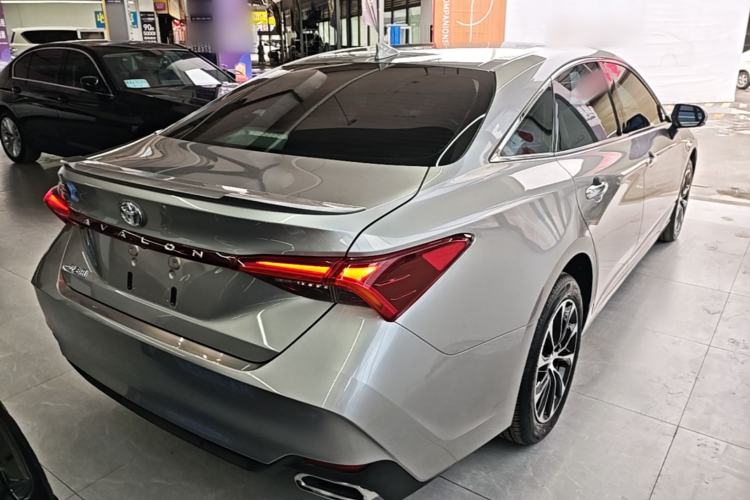 Used Toyota Avalon 2022 2.5L Luxury Edition Rear Right 45 Deg