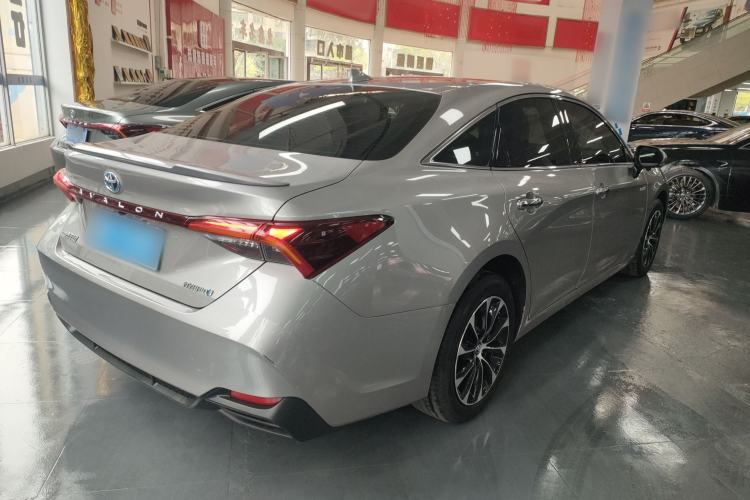 Used Toyota Avalon 2022 Dual-Engine 2.5L Luxury Edition Rear Right 45 Deg
