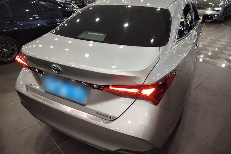 Used Toyota Avalon 2022 Dual-Engine 2.5L Luxury Edition Rear Right 45 Deg