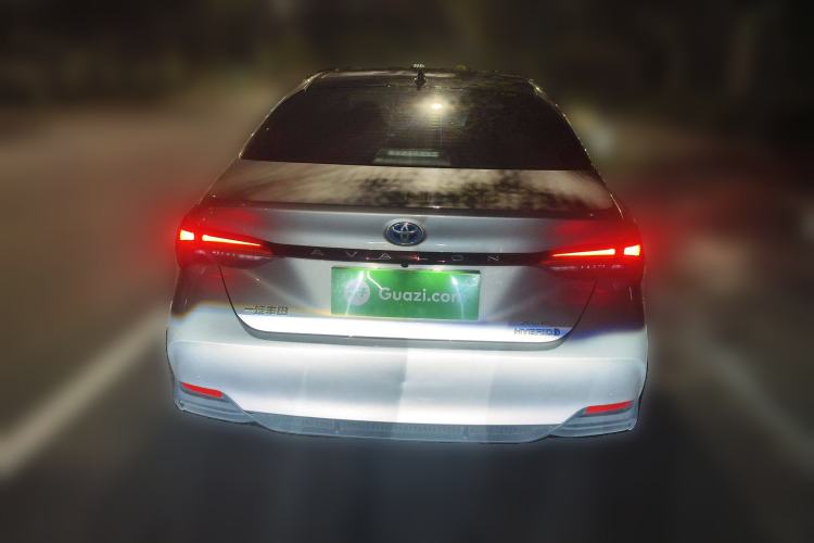 Used Toyota Avalon 2022 Dual-Engine 2.5L XLE Premium Edition Rear