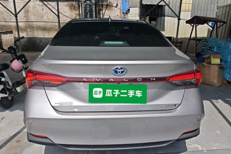 Used Toyota Avalon 2022 Dual-Engine 2.5L Luxury Edition Rear