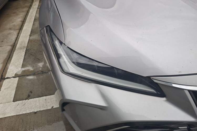 Used Toyota Avalon 2022 Dual-Engine 2.5L Luxury Edition Right Front Headlight