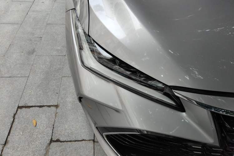 Used Toyota Avalon 2022 2.0L Luxury Edition Right Front Headlight