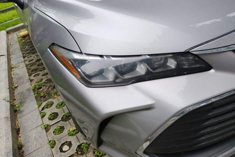 Used Toyota Avalon 2022 Dual-Engine 2.5L Luxury Edition Right Front Headlight