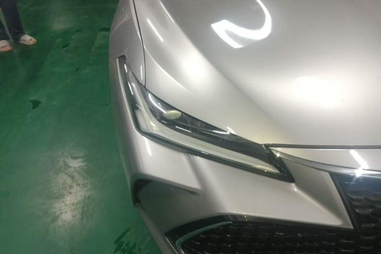 Used Toyota Avalon 2022 2.5L Luxury Edition Right Front Headlight