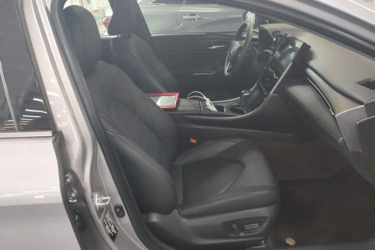 Used Toyota Avalon 2022 Dual-Engine 2.5L Luxury Edition Right Front Seat