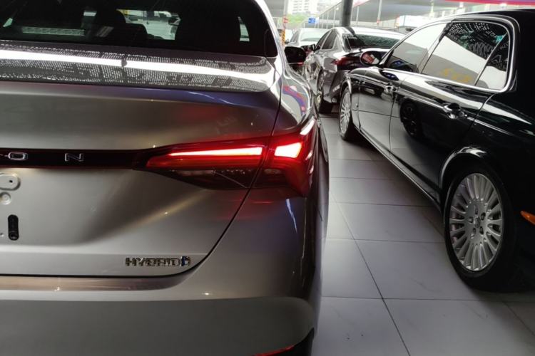 Used Toyota Avalon 2022 Dual-Engine 2.5L Luxury Edition Right Rear Taillight