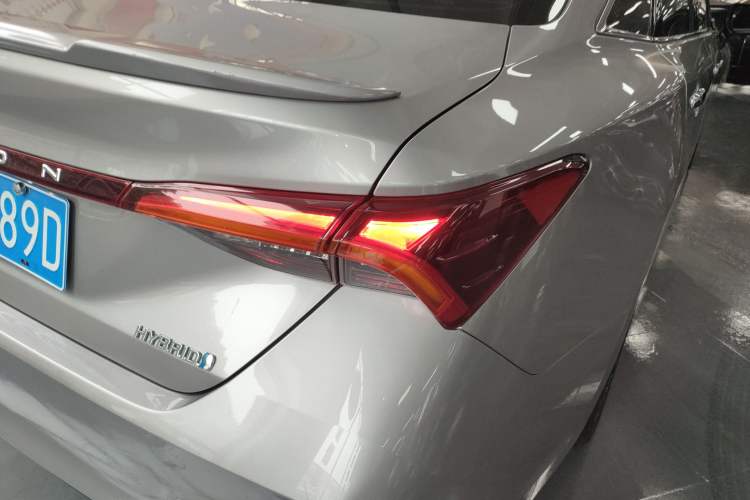 Used Toyota Avalon 2022 Dual-Engine 2.5L Luxury Edition Right Rear Taillight