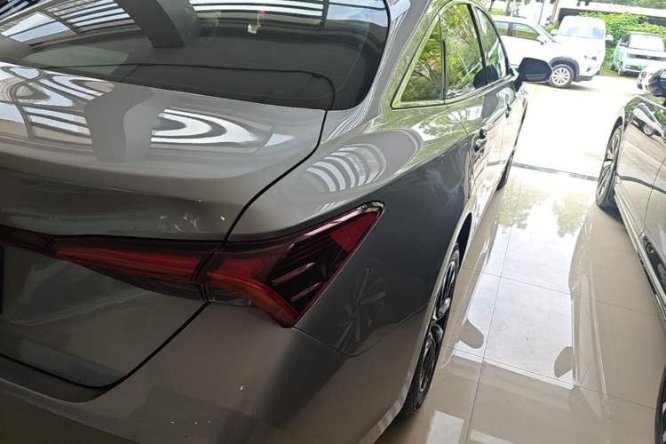 Used Toyota Avalon 2022 2.0L Luxury Edition Right Rear Taillight