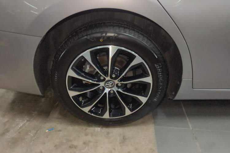 Used Toyota Avalon 2022 Dual-Engine 2.5L Luxury Edition Right Rear Wheel Hub