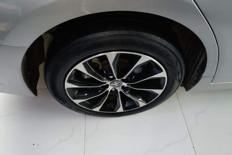 Used Toyota Avalon 2022 Dual-Engine 2.5L Luxury Edition Right Rear Wheel Hub