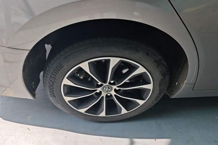 Used Toyota Avalon 2022 Dual-Engine 2.5L Luxury Edition Right Rear Wheel Hub