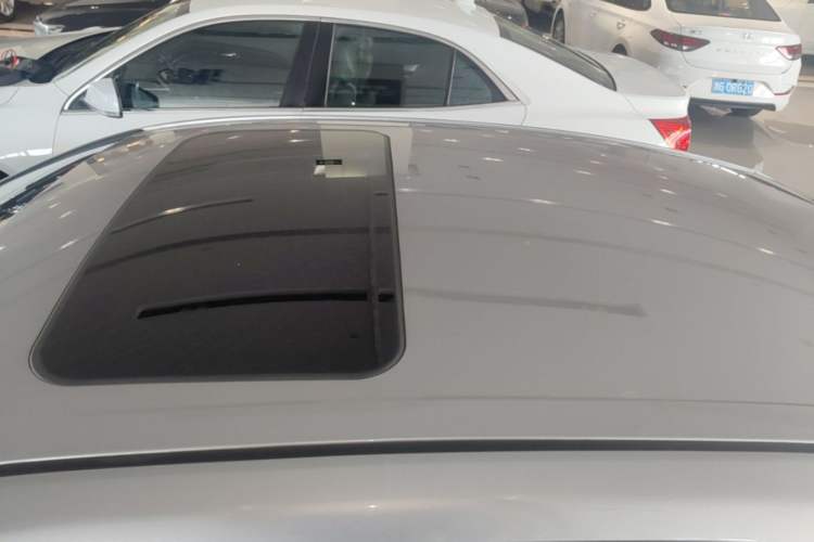 Used Toyota Avalon 2022 2.0L XLE Premium Edition Roof