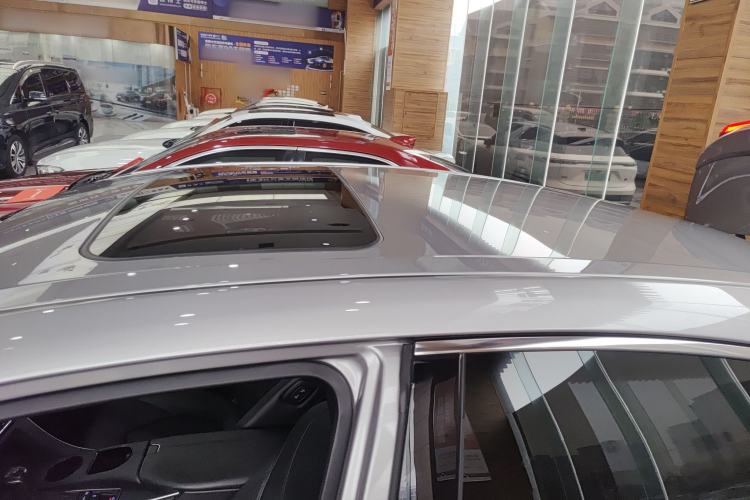 Used Toyota Avalon 2022 2.5L Ambition Edition Roof